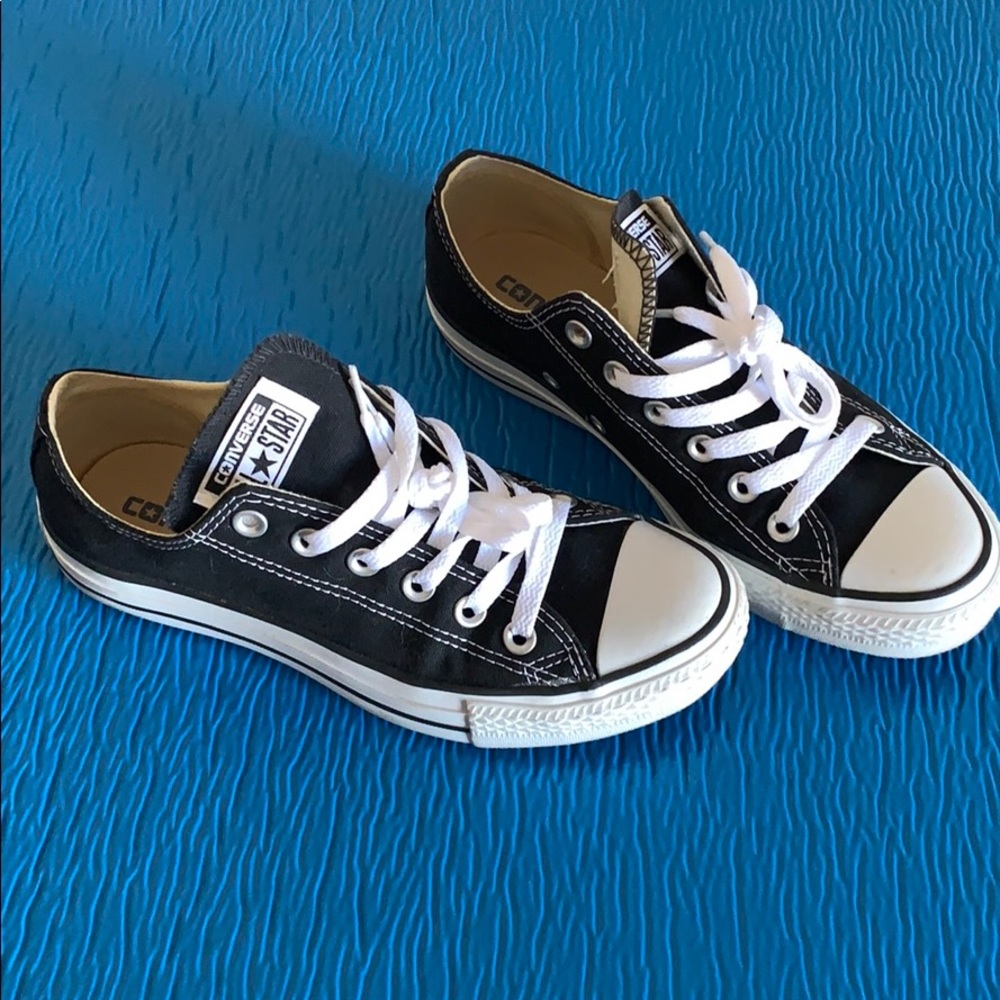 Gently Used Women’s Converse Shoes